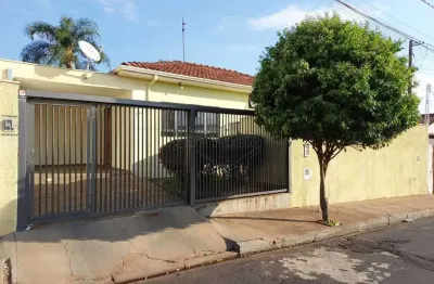 Casa com 2 quartos à venda na avenida professor eugênio francisco malaman, 847, jardim santa angelina, araraquara, 103 m2 por r$ 300.000