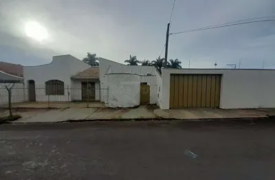 Casa com 4 quartos à venda na avenida infante dom henrique, 20, vila josé bonifácio, araraquara, 318 m2 por r$ 900.000