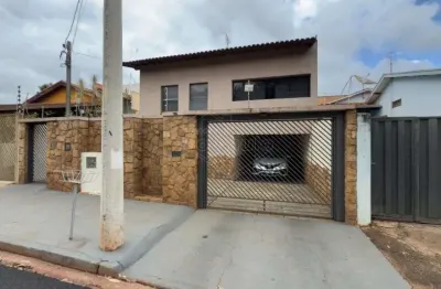 Casa com 3 quartos à venda na nassif damus, 70, jardim nova época, araraquara, 195 m2 por r$ 480.000