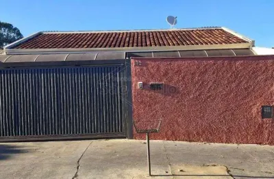 Casa com 3 quartos à venda na avenida pindorama, 102, jardim américa (vila xavier), araraquara, 197 m2 por r$ 600.000