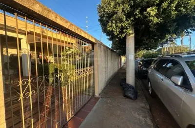 Casa com 3 quartos à venda na rua joão gurgel, 2058, vila santana, araraquara, 165 m2 por r$ 300.000