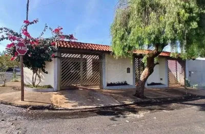 Casa com 3 quartos à venda na Rua José Romania, 204, Nova Vila Cerqueira, Américo Brasiliense