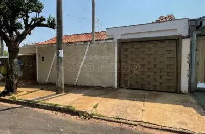 Casa com 2 quartos à venda na doutor dario de mendonca vasconcelos, 228, parque cecap, araraquara, 192 m2 por r$ 215.000
