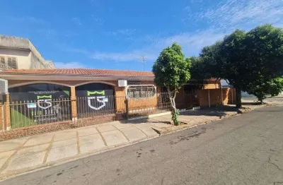 Casa com 3 quartos à venda na rua gonçalves dias, 2282, jardim primavera, araraquara, 211 m2 por r$ 700.000