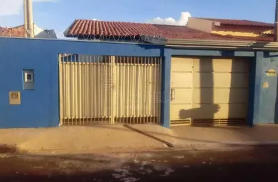 Casa com 3 quartos à venda na rua júlio motta, 16, jardim adalberto frederico de oliveira roxo i, araraquara, 108 m2 por r$ 240.000