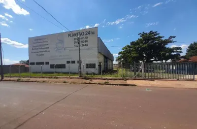 Prédio com 3 salas para alugar na avenida joão bosco antonio da silva faria, 1256, jardim residencial água branca, araraquara, 779 m2 por r$ 10.000