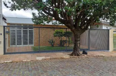 Casa com 3 quartos à venda na avenida professor augusto cezar, 1529, centro, araraquara, 164 m2 por r$ 450.000