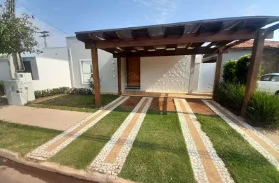 Casa com 2 quartos, area gourmet e piscina – condominio flamboyants, araraquara/sp