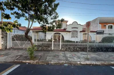 Prédio com 5 salas à venda na Rua Itália, 1657, Centro, Araraquara