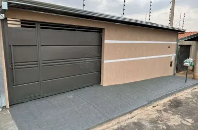 Casa com 2 quartos, area gourmet e garagem coberta – jardim boa vista, araraquara/sp