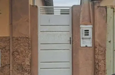 Casa com 2 quartos para alugar na rua tenente joaquim nunes cabral, 1504, jardim do carmo, araraquara, 116 m2 por r$ 900