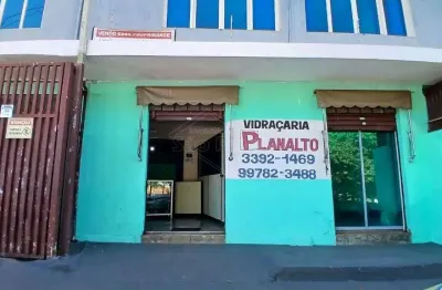 Casa comercial com 3 salas à venda na Rua Maria Mendes, 59, Nova Vila Cerqueira, Américo Brasiliense