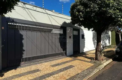 Casa com 3 quartos à venda na Rua Doutor Walter Medeiros Mauro, 570, Vila Harmonia, Araraquara