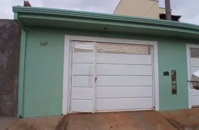 Casa com 2 quartos para alugar na Rua Bento Vieira, 60, Jardim Santa Rita, Américo Brasiliense