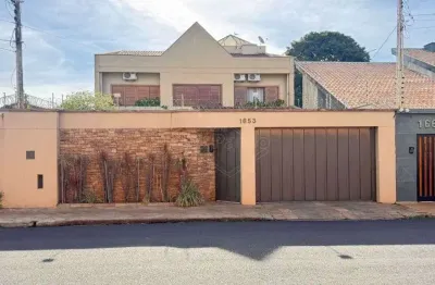 Casa com 5 quartos à venda na Rua Imaculada Conceição, 1653, Jardim do Carmo, Araraquara