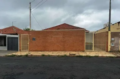 Casa com 3 quartos à venda na Avenida Espanha, 1310, Centro, Araraquara, 361 m2 por R$ 1.400.000