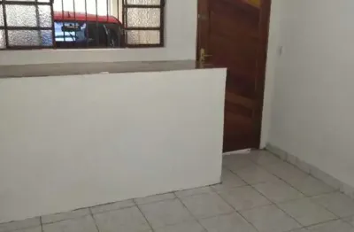 Casa de 1 dormitório para venda ou locação no centro