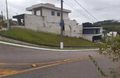 Terreno de 347m² no condomínio residencial mantiqueira
