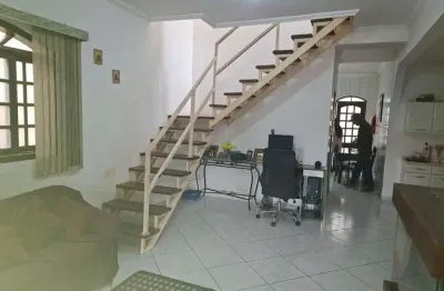 Sobrado espaçoso no  são judas tadeu: conforto e conveniência para sua família!