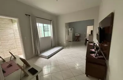 Casa com 2 quartos à venda na Rua Santa Clara, Jardim Califórnia, Jacareí