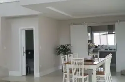 Belíssimo sobrado mobiliado para alugar: reserva do paratehy