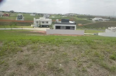 Terreno de 486,60m², em aclive, numa das melhores quadra do alphaville i