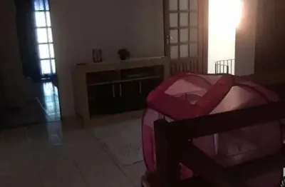 Casa com 3 quartos à venda na Rua Vinte e Nove de Junho, Jardim das Cerejeiras, São José dos Campos