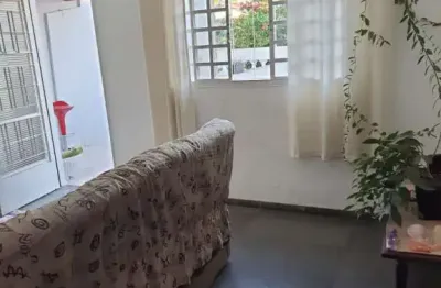 Casa à venda com 3 quartos e 140m² no jardim roseira, campinas-sp  próximo a comércios e escolas, aceita financiamento e permuta.