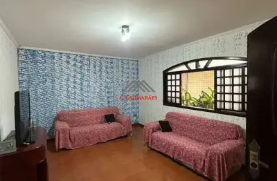 Casa espaçosa à venda no jd. alvorada em campinas-sp: 3 quartos, 1 suíte, 1 sala, 3 banheiros, 2 vagas de garagem.