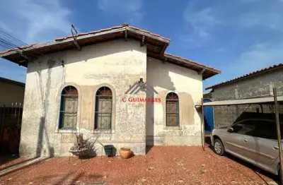 Casa à venda em campinas-sp: 4 quartos, 1 suíte, 3 banheiros, 4 vagas. localização privilegiada no jardim garcia.