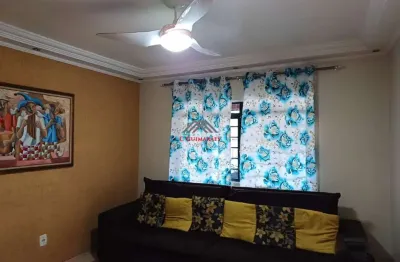 Casa impecável no jardim uruguai em campinas-sp: 3 quartos, 1 suíte, 1 sala, 2 banheiros, 2 vagas de garagem.