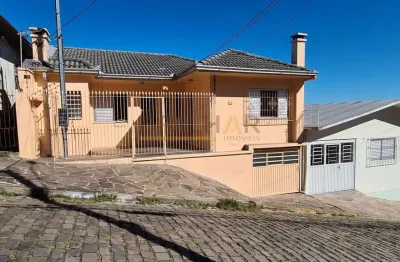 Casa com 3 quartos à venda na Rua Padre Nóbrega, 43, Rio Branco, Caxias do Sul