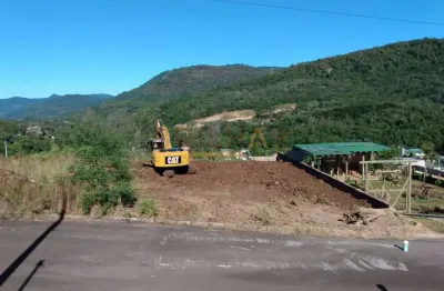 Terreno à venda na Rua Adelina Zanini Salvador, 51, Vila Cristina, Caxias do Sul