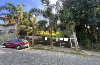 Terreno à venda na Rua Sílvio Bivar Schmitt, Pioneiro, Caxias do Sul