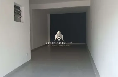 Casa comercial 3 salões com banheiro , próximo a rua valter boveri do número 251