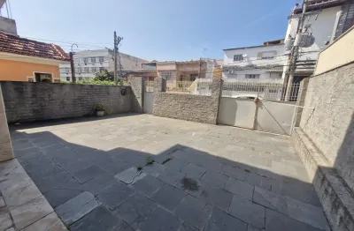 Compre a sua casa duplex na vila da penha e leve 2 apartamentos
