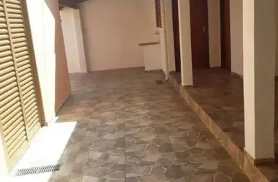 Casa com 3 quartos à venda no Centro, Espírito Santo do Pinhal 