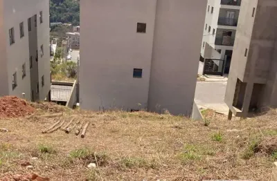 Terreno à venda no bairro residencial veredas - poços de caldas/mg