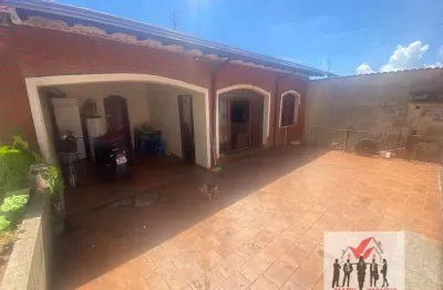 Casa à venda no bairro jardim ipê - poços de caldas/mg