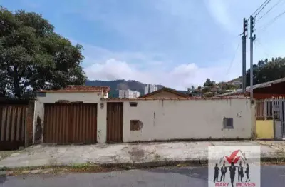Casa à venda no Jardim Cascatinha, Poços de Caldas 