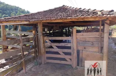 Chácara / sítio à venda no Centro, Caldas 