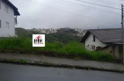 Terreno à venda no bairro Jardim Vitória - Poços de Caldas/MG