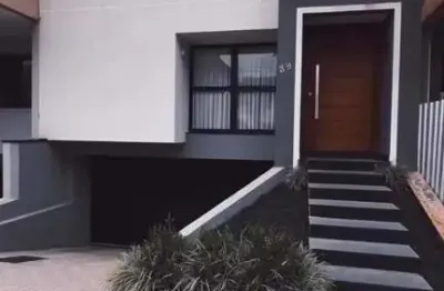 Vendo sobrado em condomínio fechado de alto padrão todo mobiliado