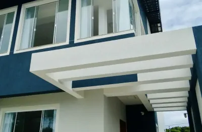 Sobrado excelente no brejatuba com três quartos, sendo um no térreo