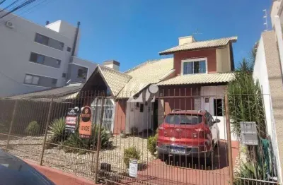 Casa com 3 quartos à venda na Rua Veneza, 1, Pagani, Palhoça