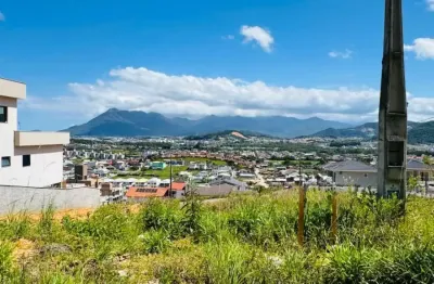 Terreno à venda na Rua Tomáz Domingos da Silveira, 4420, São Sebastião, Palhoça