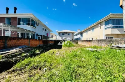 Terreno à venda na Rua Adelina Vargas Petzold, s/n, Nova Palhoça, Palhoça