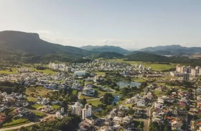 Terreno à venda na Avenida das Águias, s/nº, Pedra Branca, Palhoça