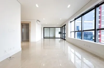 Apartamento alto padrão mobiliado no Grand Palais | 3 suítes e 4 vagas