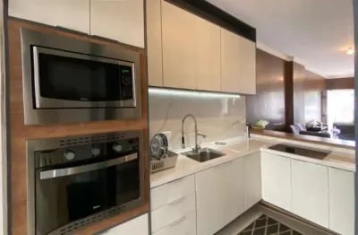 Sobrado para Venda em Curitiba, Sítio Cercado, 3 dormitórios, 2 banheiros, 2 vagas